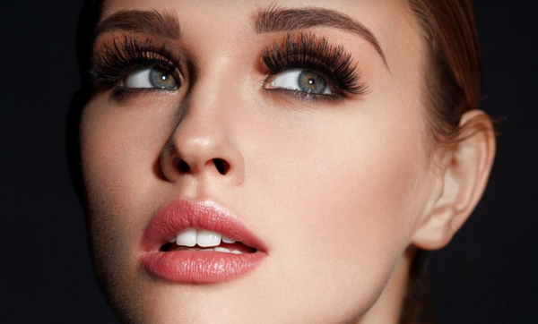 Unwiderstehlicher Augenaufschlag